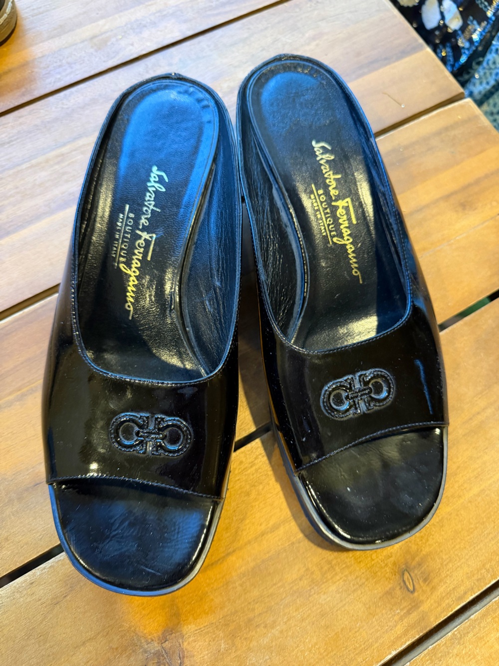 Salvatore Ferragamo Black Patent Leather Gancini Slide Sandals Size 7.5 C